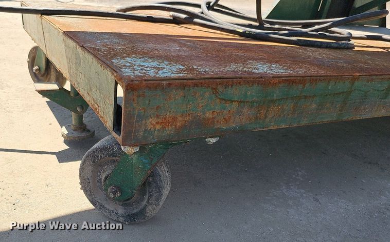 image for item DO2835 Rapistan 601-15-S-2418-3/4  box conveyor system