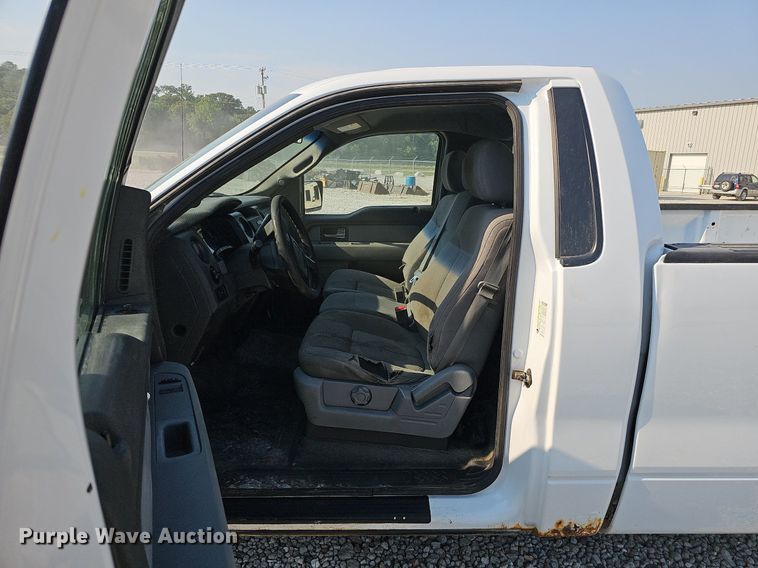 image for item DO2839 2014 Ford F150 XL  pickup truck