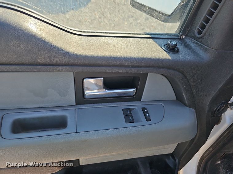 image for item DO2839 2014 Ford F150 XL  pickup truck