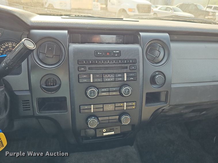 image for item DO2839 2014 Ford F150 XL  pickup truck