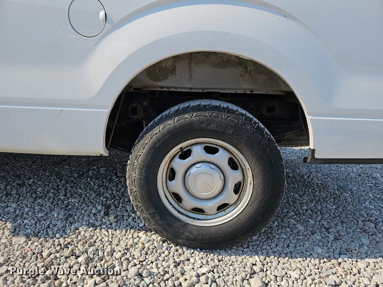 image for item DO2839 2014 Ford F150 XL  pickup truck