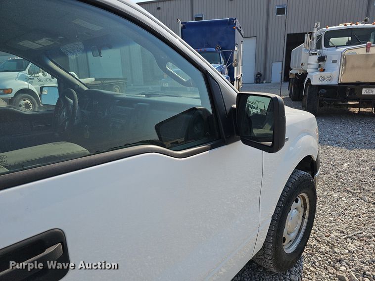 image for item DO2839 2014 Ford F150 XL  pickup truck