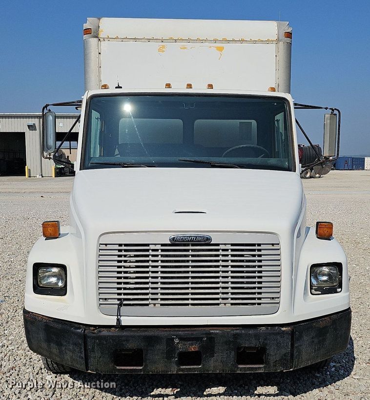 image for item DO2842 2001 Freightliner FL50  box truck