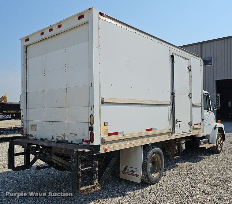 image for item DO2842 2001 Freightliner FL50  box truck