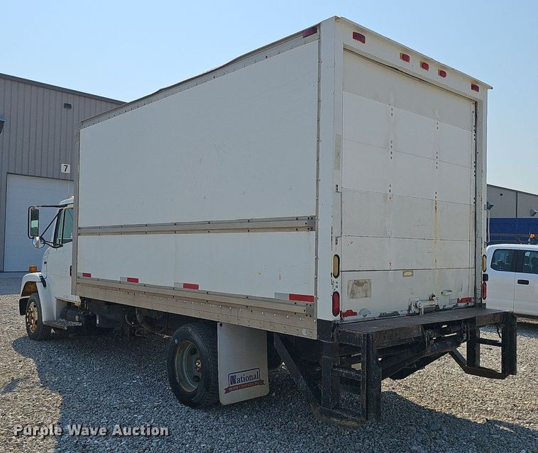 image for item DO2842 2001 Freightliner FL50  box truck