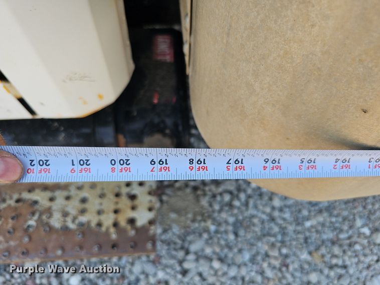 image for item DO2842 2001 Freightliner FL50  box truck