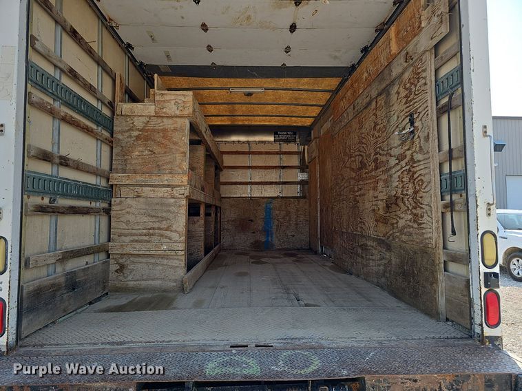 image for item DO2842 2001 Freightliner FL50  box truck