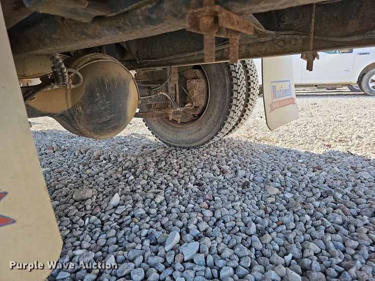 image for item DO2842 2001 Freightliner FL50  box truck