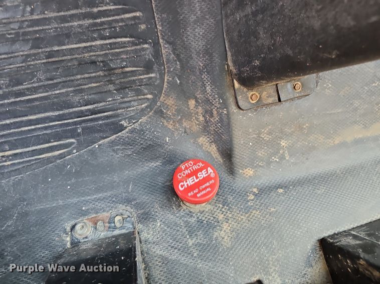 image for item DO2842 2001 Freightliner FL50  box truck