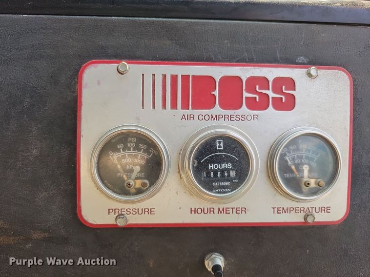 image for item DO2842 2001 Freightliner FL50  box truck