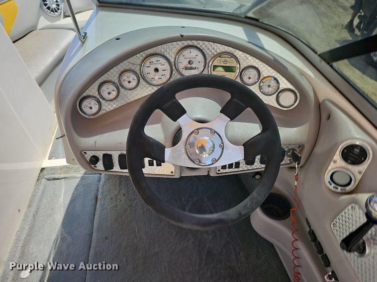 image for item DO2843 2003 Mastercraft  boat