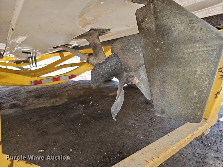 image for item DO2843 2003 Mastercraft  boat