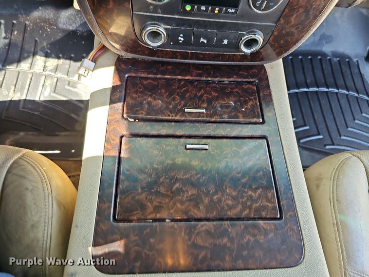 image for item DO2844 2011 GMC Sierra 2500HD Denali  Crew Cab pickup truck