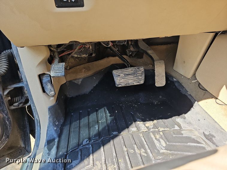 image for item DO2844 2011 GMC Sierra 2500HD Denali  Crew Cab pickup truck