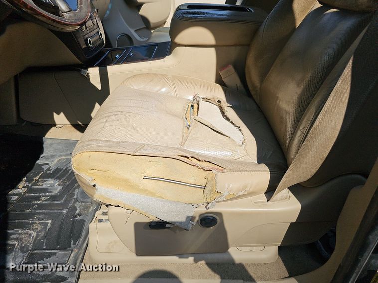 image for item DO2844 2011 GMC Sierra 2500HD Denali  Crew Cab pickup truck