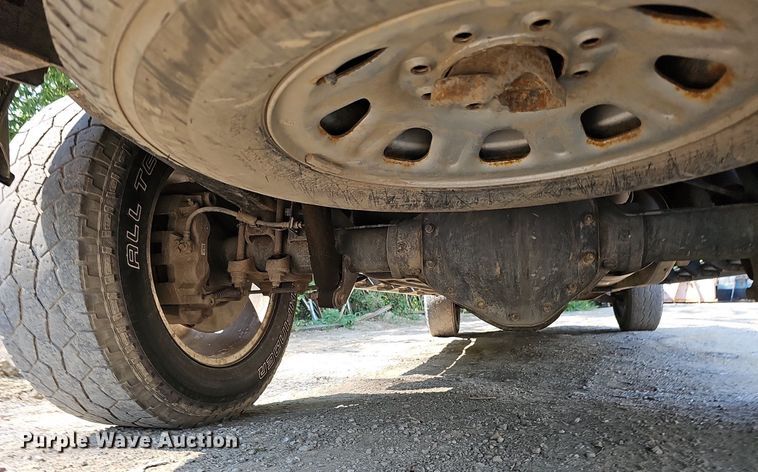 image for item DO2844 2011 GMC Sierra 2500HD Denali  Crew Cab pickup truck