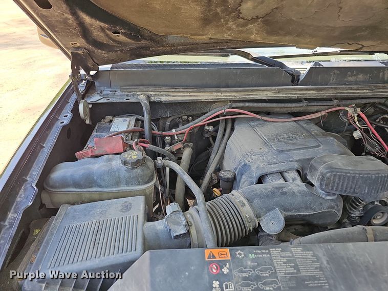 image for item DO2844 2011 GMC Sierra 2500HD Denali  Crew Cab pickup truck