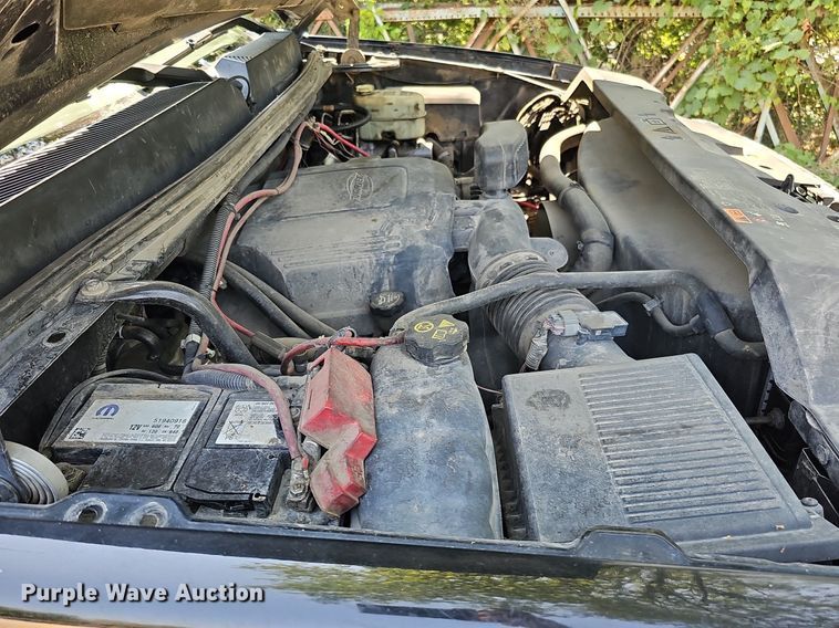 image for item DO2844 2011 GMC Sierra 2500HD Denali  Crew Cab pickup truck