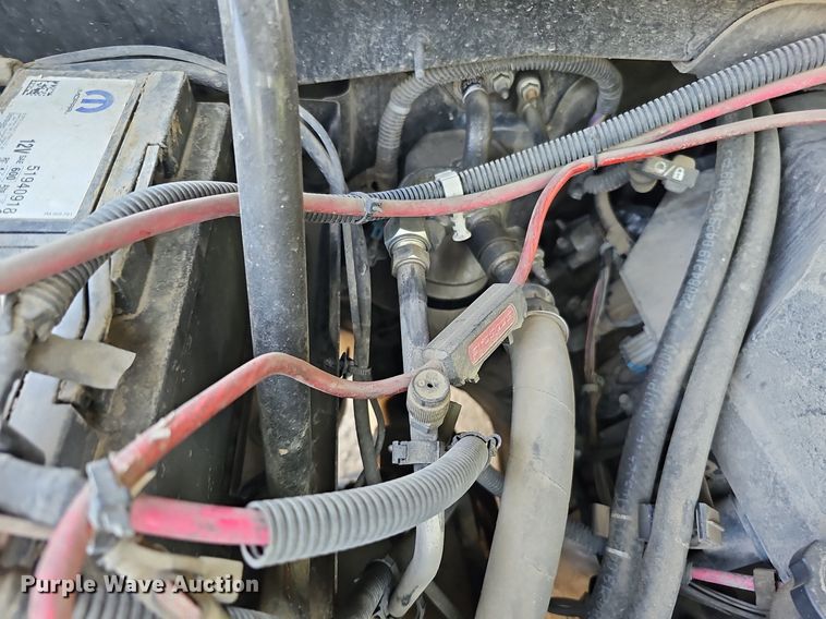 image for item DO2844 2011 GMC Sierra 2500HD Denali  Crew Cab pickup truck