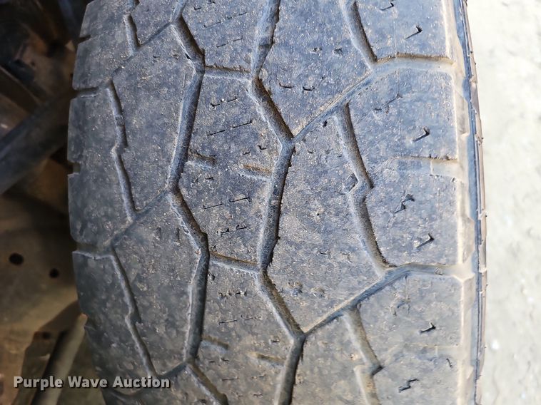 image for item DO2844 2011 GMC Sierra 2500HD Denali  Crew Cab pickup truck