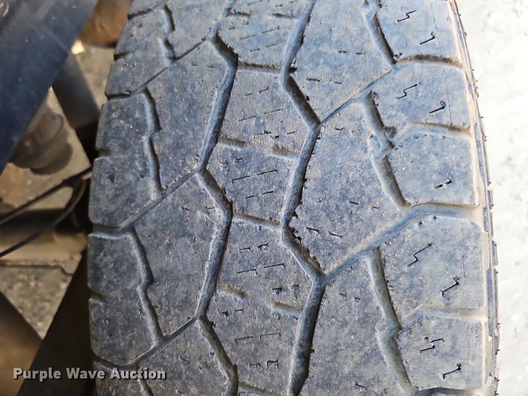 image for item DO2844 2011 GMC Sierra 2500HD Denali  Crew Cab pickup truck