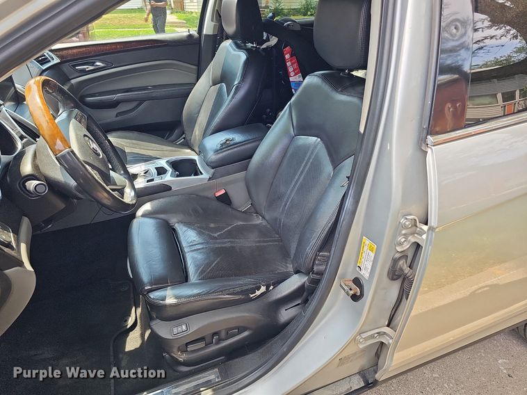 image for item DO2845 2010 Cadillac SRX 4  SUV