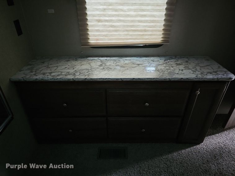 image for item DO2858 2017 Keystone Cougar Lite CG33SAB17  camper