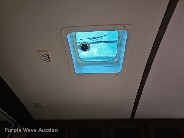 image for item DO2858 2017 Keystone Cougar Lite CG33SAB17  camper