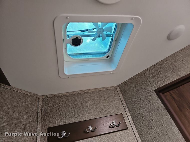 image for item DO2858 2017 Keystone Cougar Lite CG33SAB17  camper