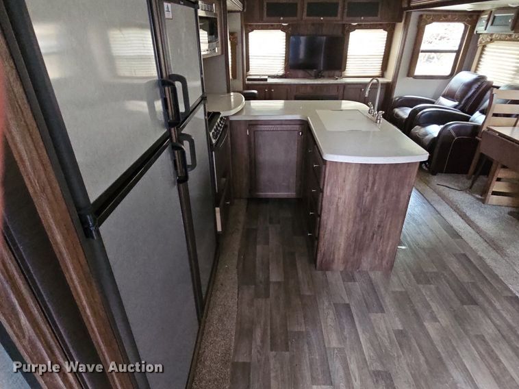 image for item DO2858 2017 Keystone Cougar Lite CG33SAB17  camper