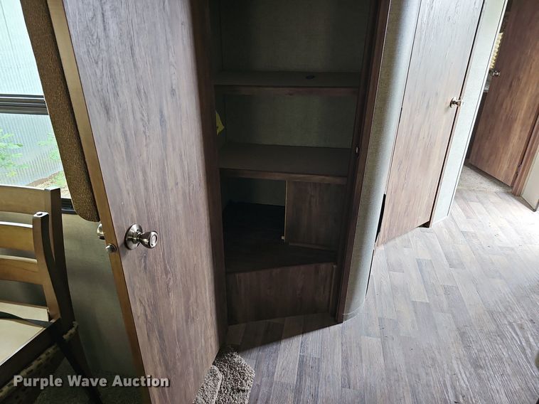 image for item DO2858 2017 Keystone Cougar Lite CG33SAB17  camper