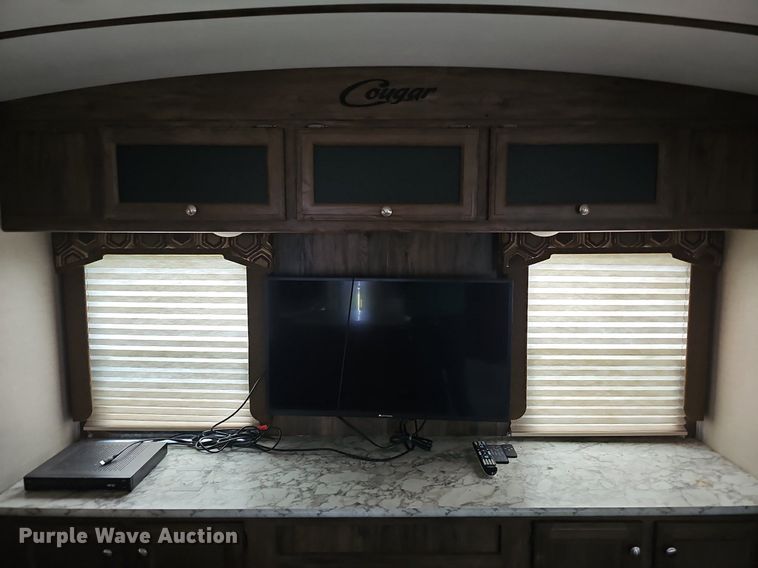 image for item DO2858 2017 Keystone Cougar Lite CG33SAB17  camper