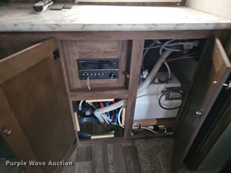 image for item DO2858 2017 Keystone Cougar Lite CG33SAB17  camper