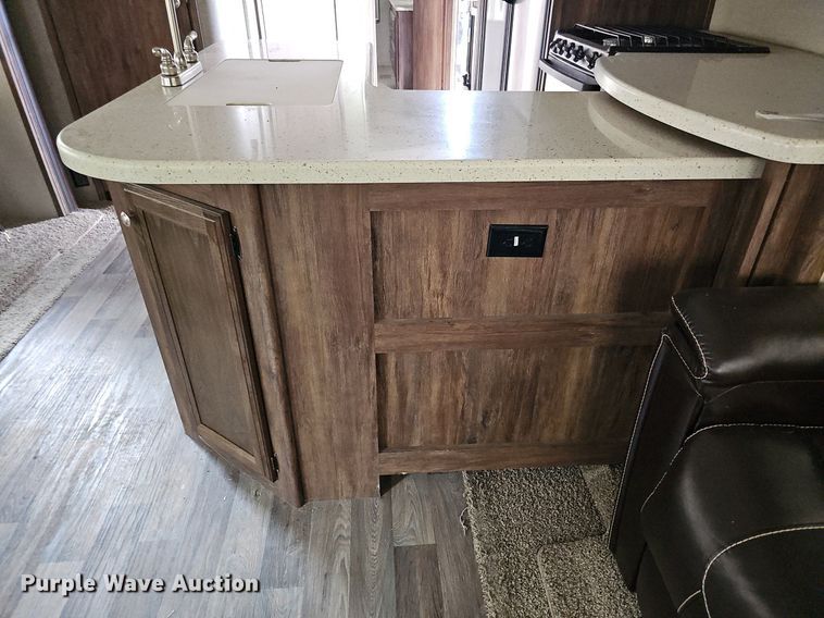 image for item DO2858 2017 Keystone Cougar Lite CG33SAB17  camper