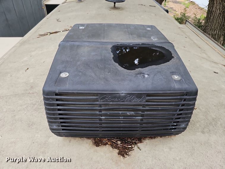 image for item DO2858 2017 Keystone Cougar Lite CG33SAB17  camper