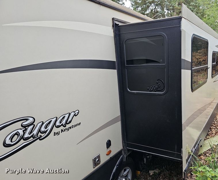 image for item DO2858 2017 Keystone Cougar Lite CG33SAB17  camper