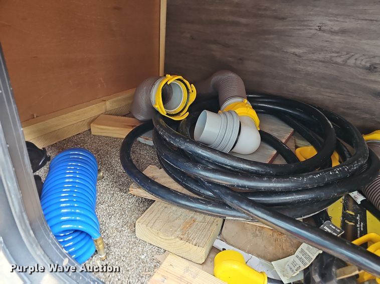 image for item DO2858 2017 Keystone Cougar Lite CG33SAB17  camper