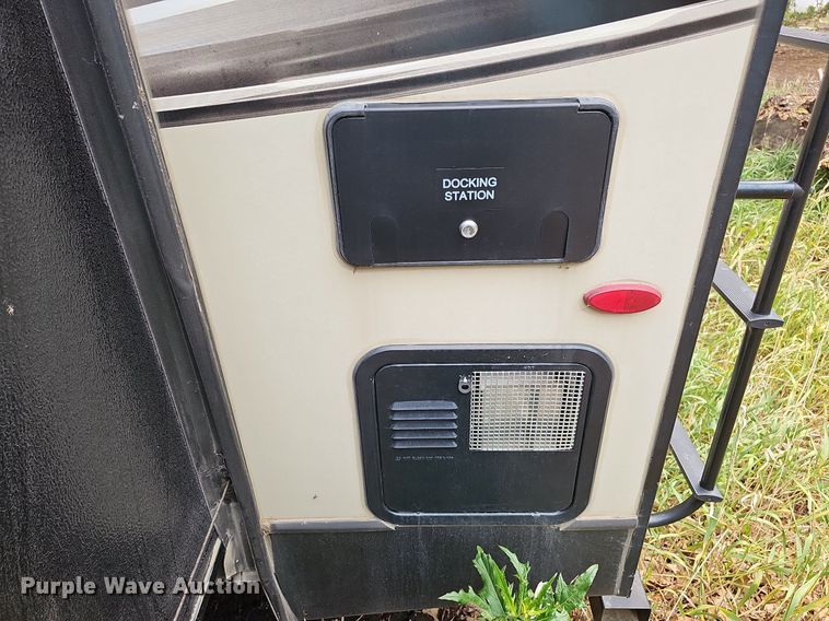 image for item DO2858 2017 Keystone Cougar Lite CG33SAB17  camper