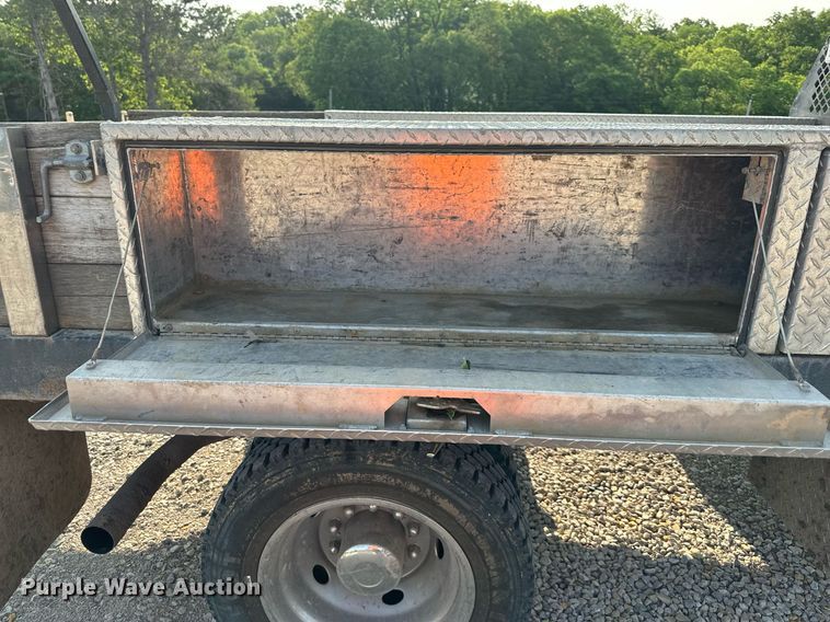 image for item DO5053 2007 Ford F450 Super Duty  flatbed truck