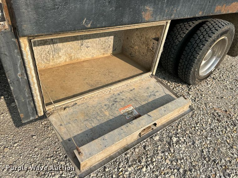 image for item DO5053 2007 Ford F450 Super Duty  flatbed truck