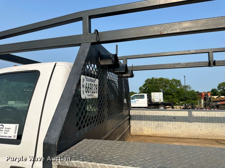 image for item DO5053 2007 Ford F450 Super Duty  flatbed truck
