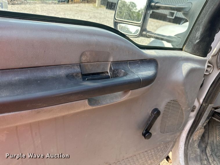 image for item DO5053 2007 Ford F450 Super Duty  flatbed truck