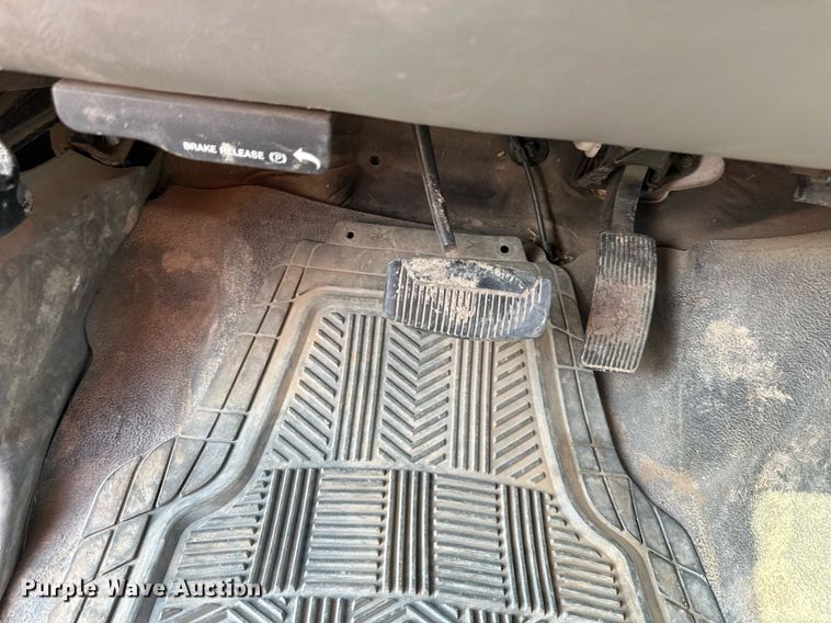 image for item DO5053 2007 Ford F450 Super Duty  flatbed truck