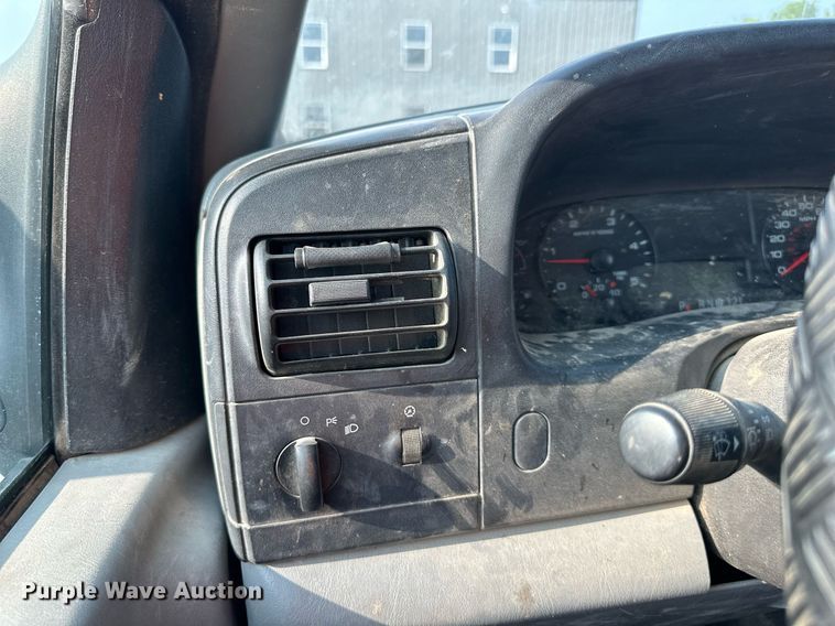 image for item DO5053 2007 Ford F450 Super Duty  flatbed truck