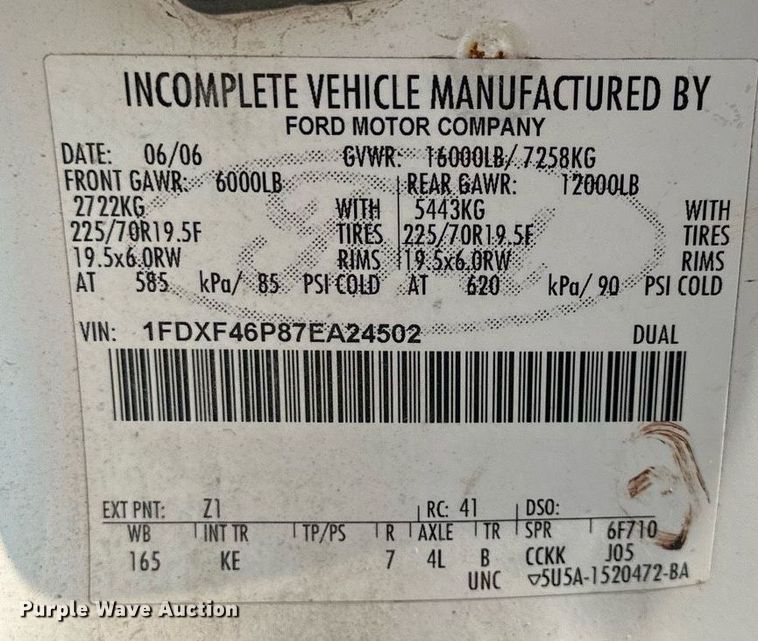 image for item DO5053 2007 Ford F450 Super Duty  flatbed truck