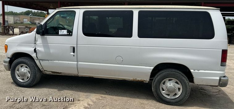 image for item DO5083 2003 Ford E350 Super Duty  van