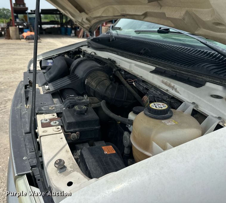 image for item DO5083 2003 Ford E350 Super Duty  van