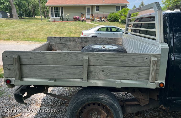 image for item DP0512 2004 Dodge Ram 1500  Quad Cab flatbed pickup truck