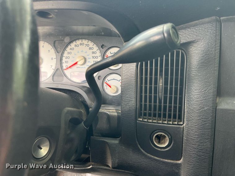 image for item DP0512 2004 Dodge Ram 1500  Quad Cab flatbed pickup truck