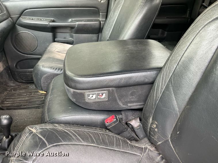 image for item DP0512 2004 Dodge Ram 1500  Quad Cab flatbed pickup truck